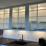 In With Access Apartment *