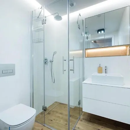 In With Access * פוביירובו